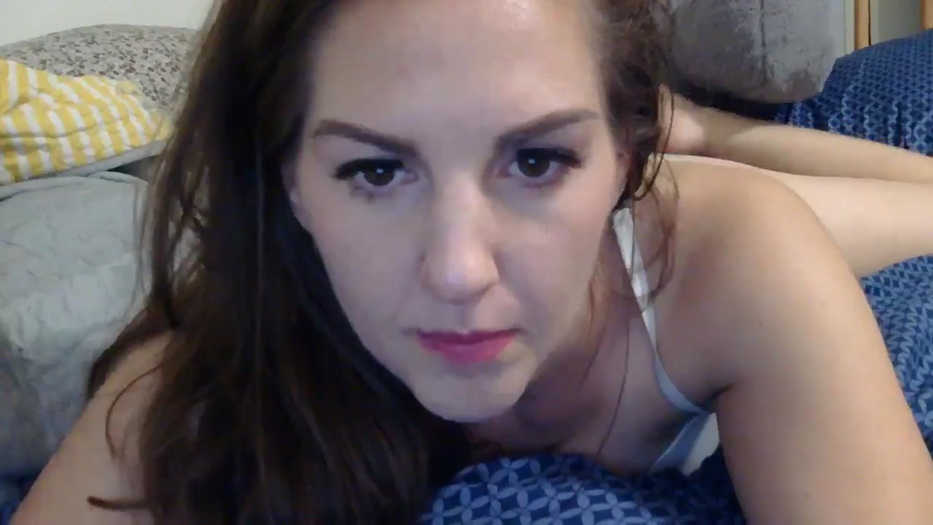 Gallery image thumbnail from EmmaBreeze's myfreecams stream on, 05/18/2024, 15:13 image 17 of 20