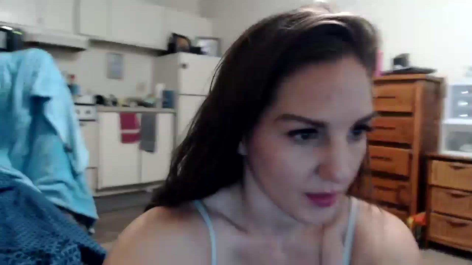 Gallery image thumbnail from EmmaBreeze's myfreecams stream on, 05/18/2024, 15:55 image 14 of 20