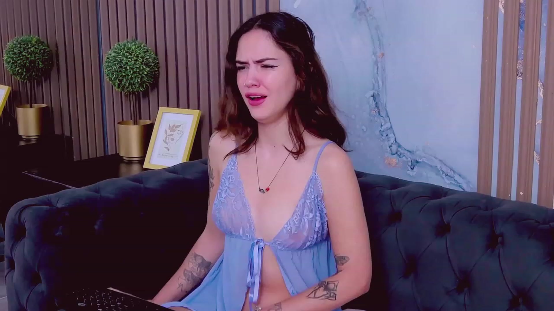 Gallery image thumbnail from EmmaCutiePie's myfreecams stream on, 09/27/2023, 08:42 image 13 of 20