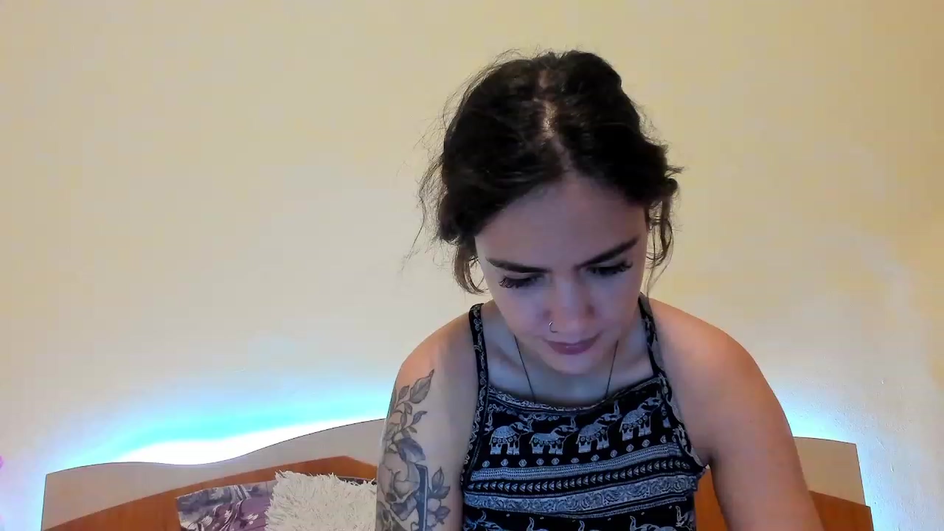 Gallery image thumbnail from EmmaCutiePie's myfreecams stream on, 09/29/2023, 17:37 image 20 of 20