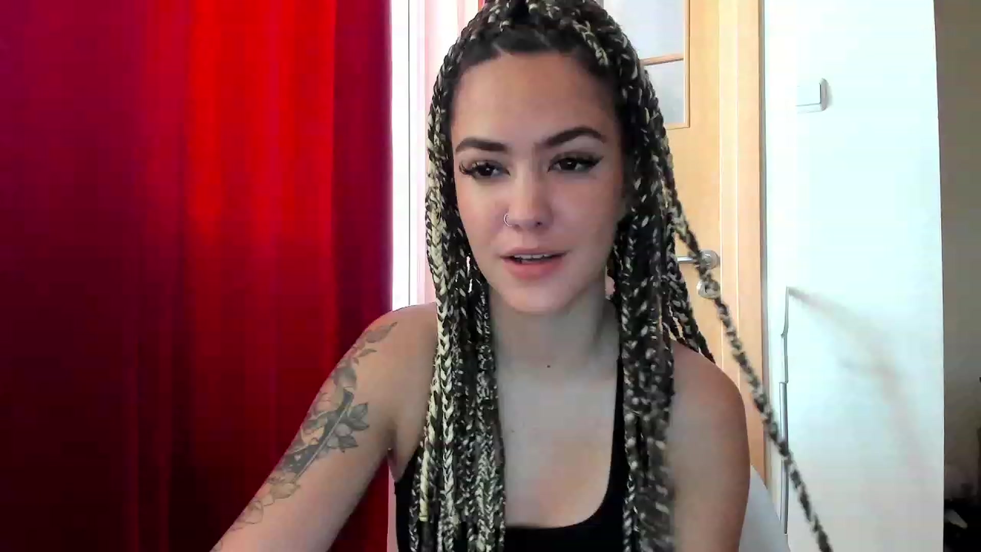 Gallery image thumbnail from EmmaCutiePie's myfreecams stream on, 10/25/2023, 10:08 image 7 of 20