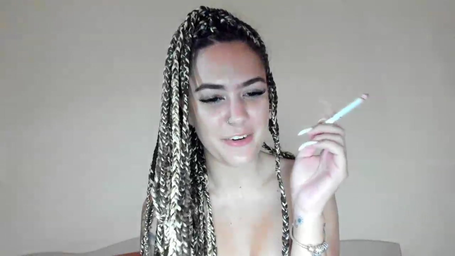 Gallery image thumbnail from EmmaCutiePie's myfreecams stream on, 10/25/2023, 13:42 image 7 of 20