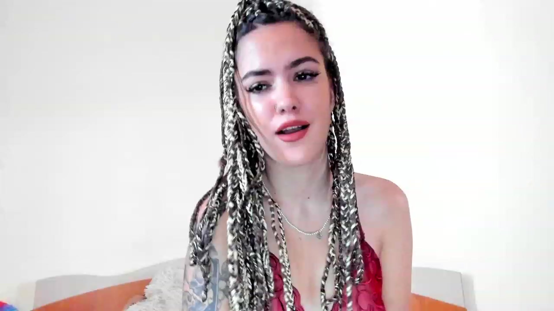 Gallery image thumbnail from EmmaCutiePie's myfreecams stream on, 10/26/2023, 12:04 image 8 of 20