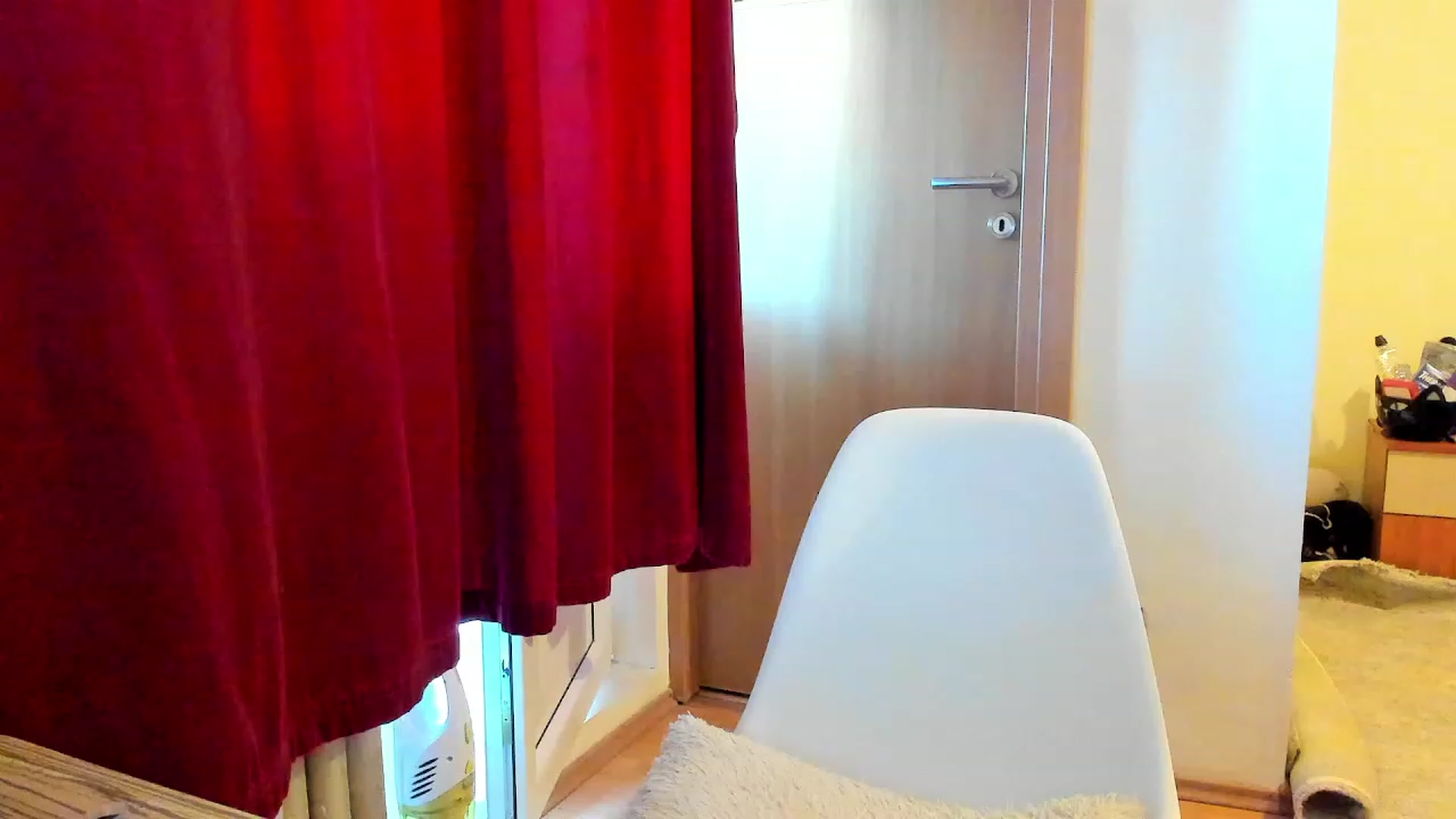 Gallery image thumbnail from EmmaCutiePie's myfreecams stream on, 11/09/2023, 13:39 image 8 of 20