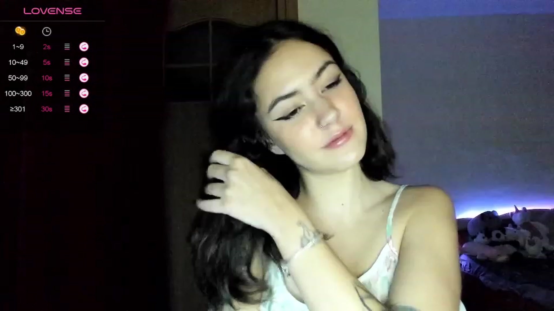 Gallery image thumbnail from EmmaCutiePie's myfreecams stream on, 11/27/2023, 19:19 image 3 of 20