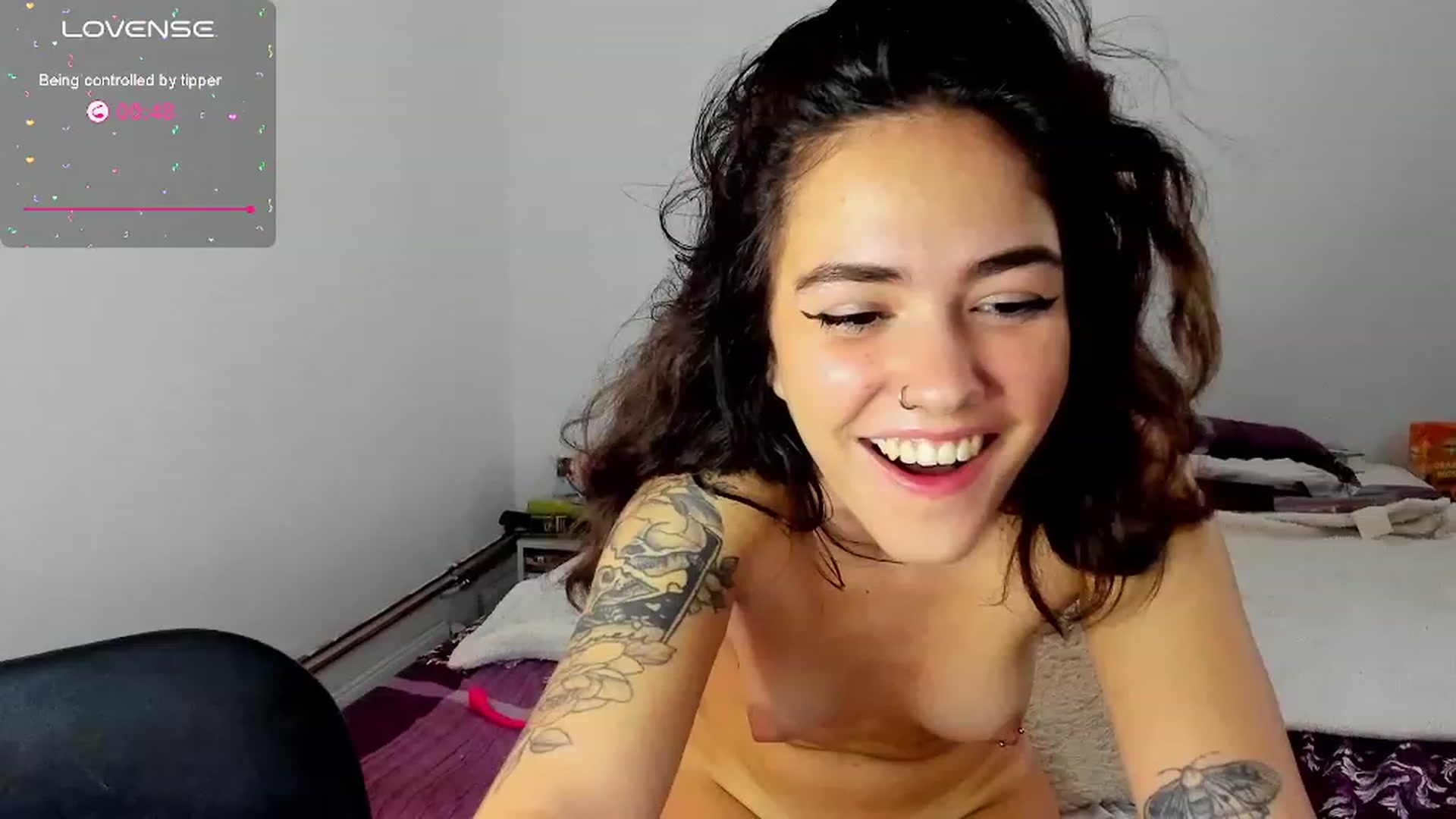 Gallery image thumbnail from EmmaCutiePie's myfreecams stream on, 12/31/2023, 14:09 image 10 of 20