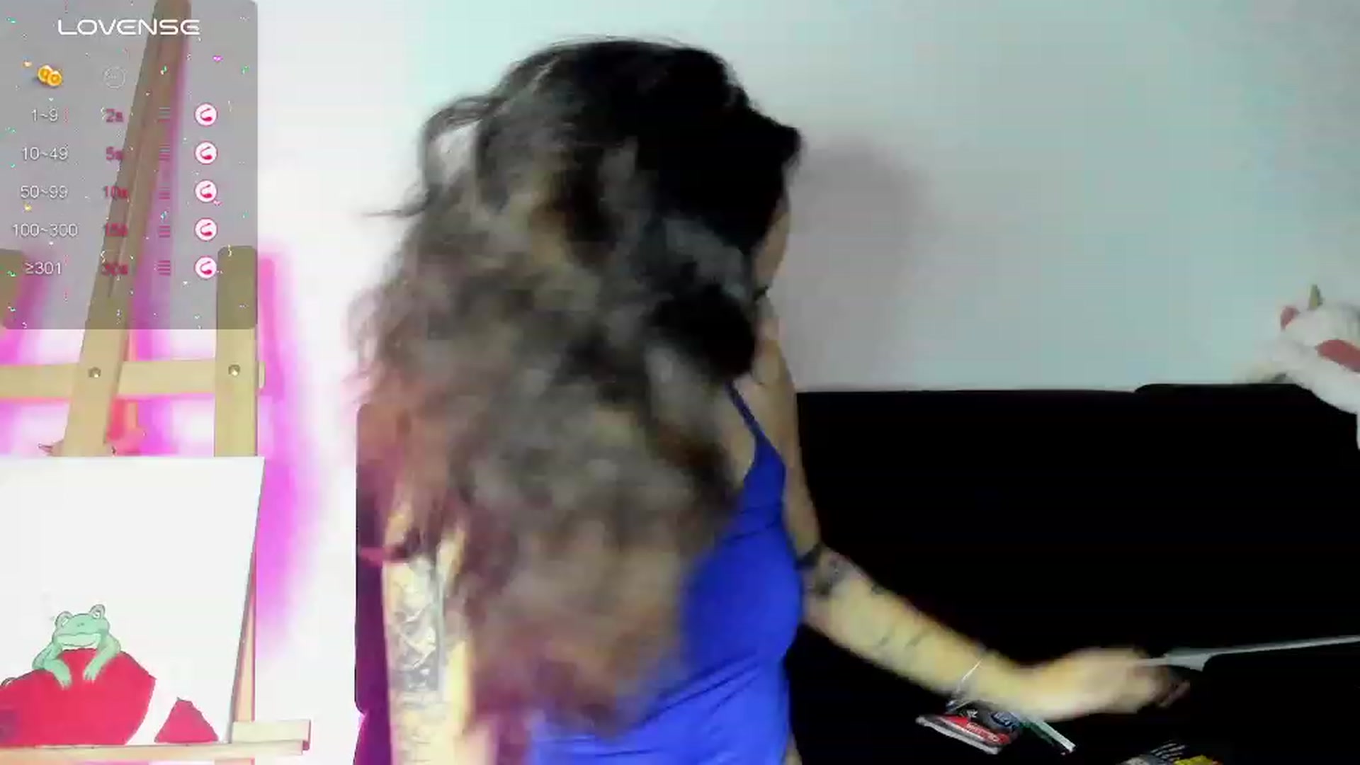 Gallery image thumbnail from EmmaCutiePie's myfreecams stream on, 01/03/2024, 19:15 image 1 of 20