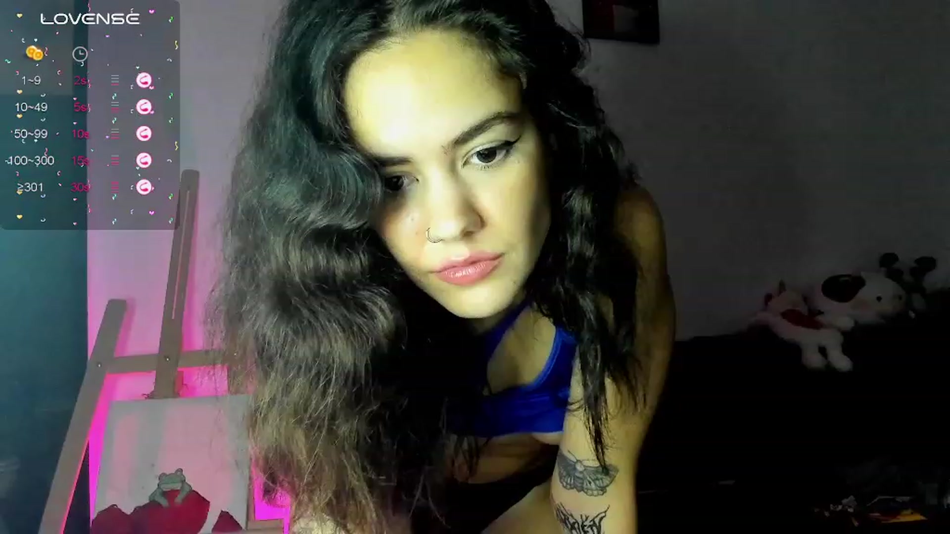 Gallery image thumbnail from EmmaCutiePie's myfreecams stream on, 01/03/2024, 19:15 image 8 of 20