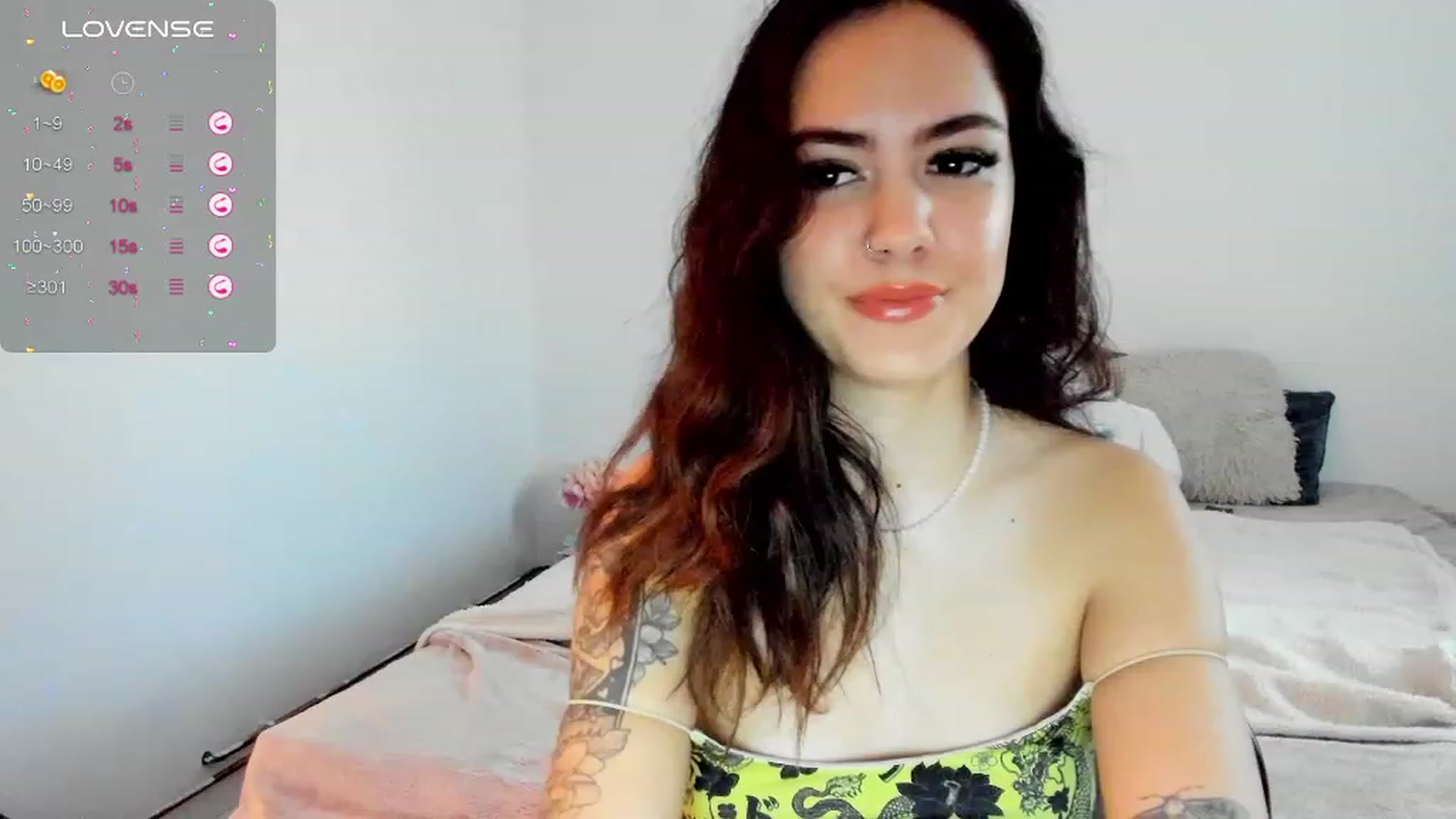 Gallery image thumbnail from EmmaCutiePie's myfreecams stream on, 02/06/2024, 15:40 image 9 of 20