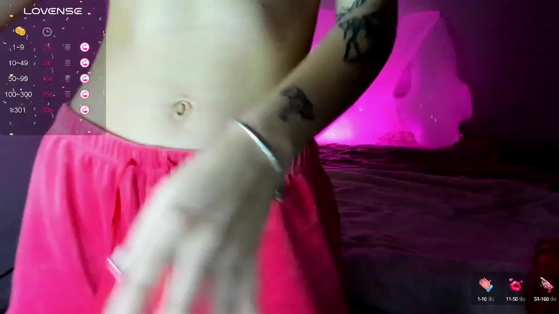 Gallery image thumbnail from EmmaCutiePie's myfreecams stream on, 02/14/2024, 18:18 image 3 of 20
