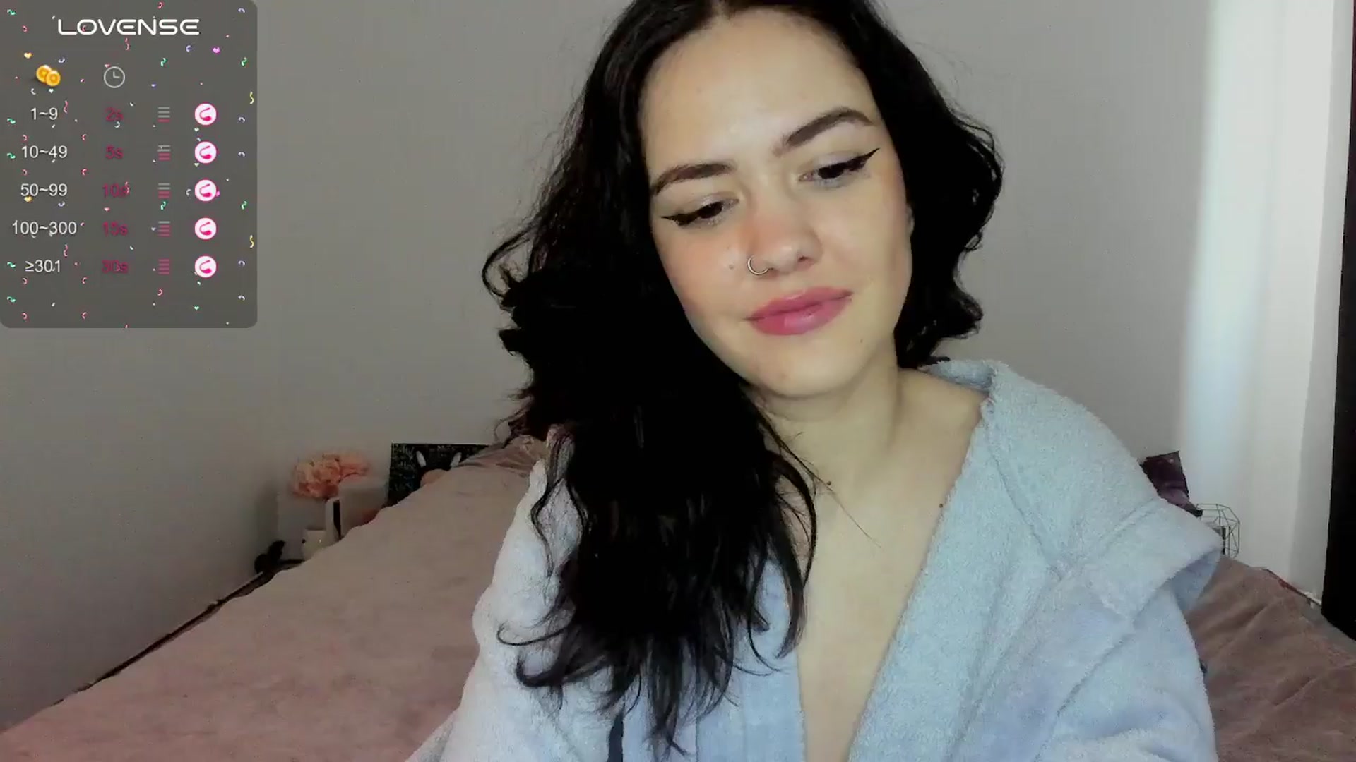 Gallery image thumbnail from EmmaCutiePie's myfreecams stream on, 04/14/2024, 12:52 image 17 of 20