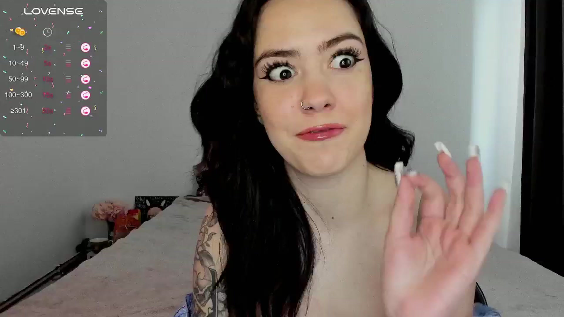 Gallery image thumbnail from EmmaCutiePie's myfreecams stream on, 05/03/2024, 12:06 image 2 of 20