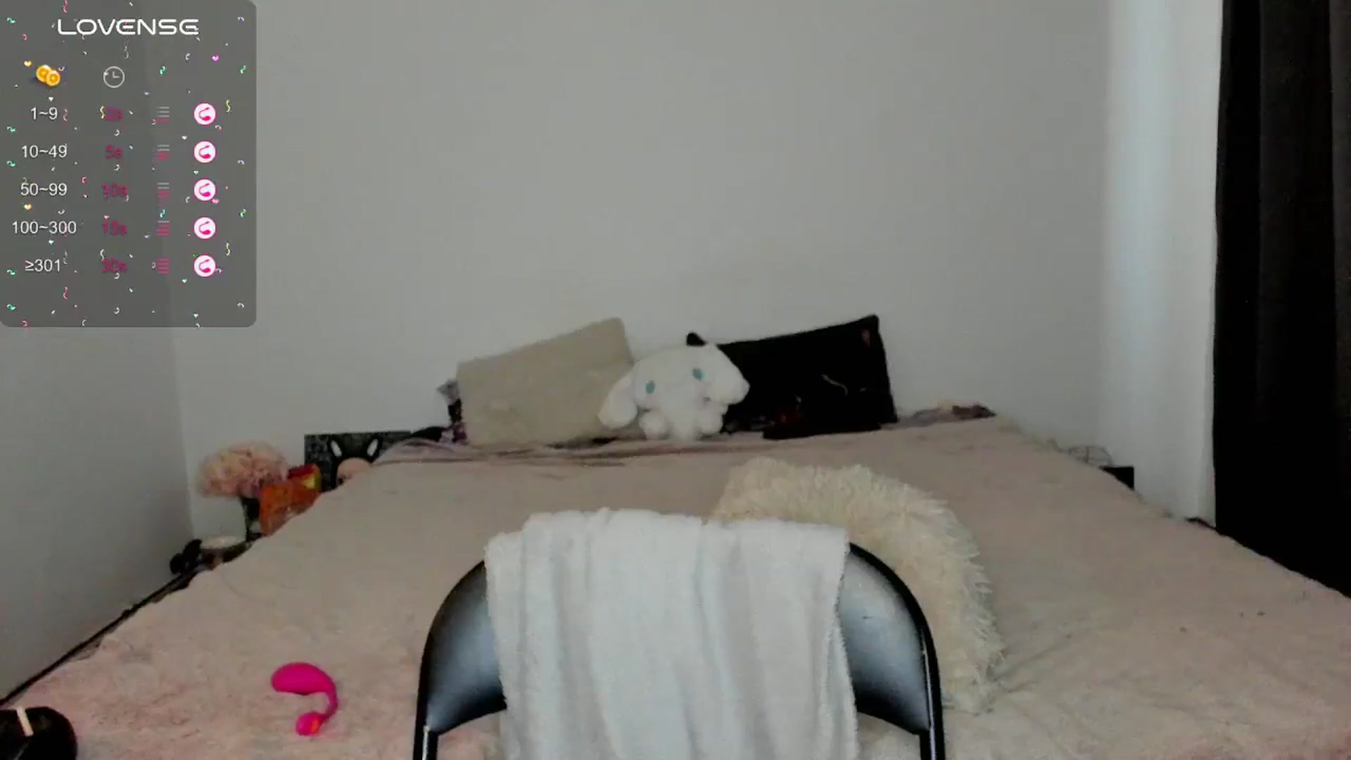 Gallery image thumbnail from EmmaCutiePie's myfreecams stream on, 05/07/2024, 15:42 image 16 of 20