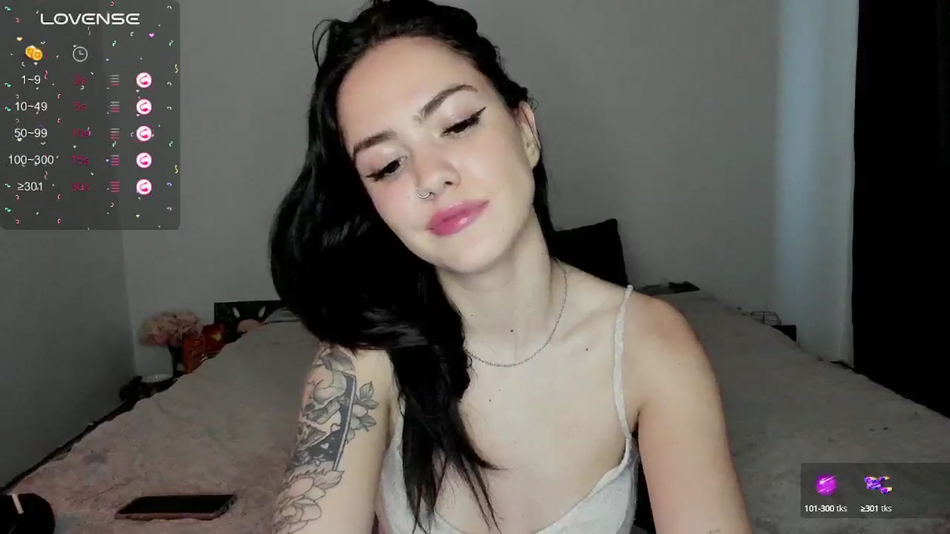 Gallery image thumbnail from EmmaCutiePie's myfreecams stream on, 05/07/2024, 15:42 image 14 of 20