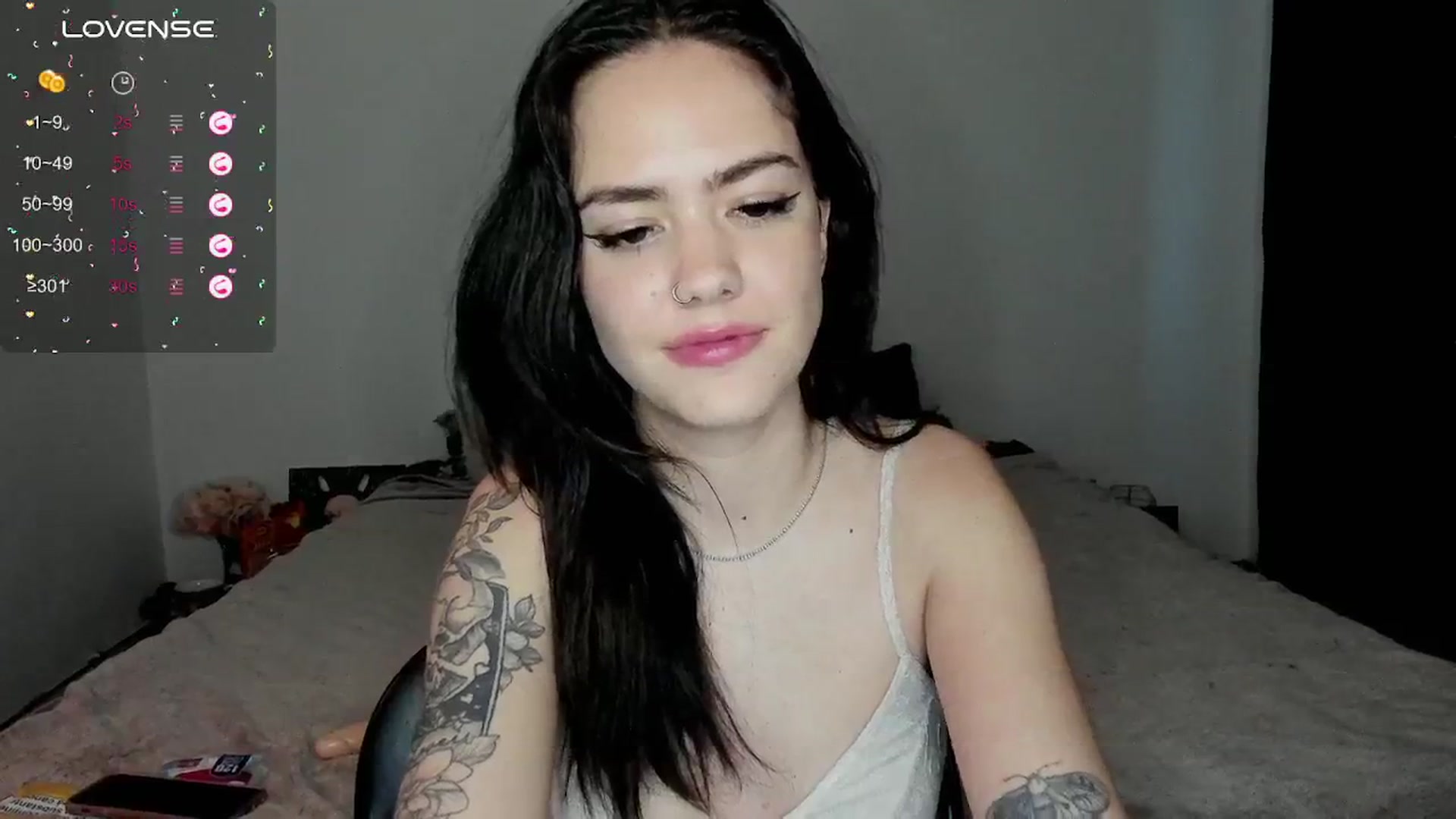 Gallery image thumbnail from EmmaCutiePie's myfreecams stream on, 05/07/2024, 17:09 image 19 of 20