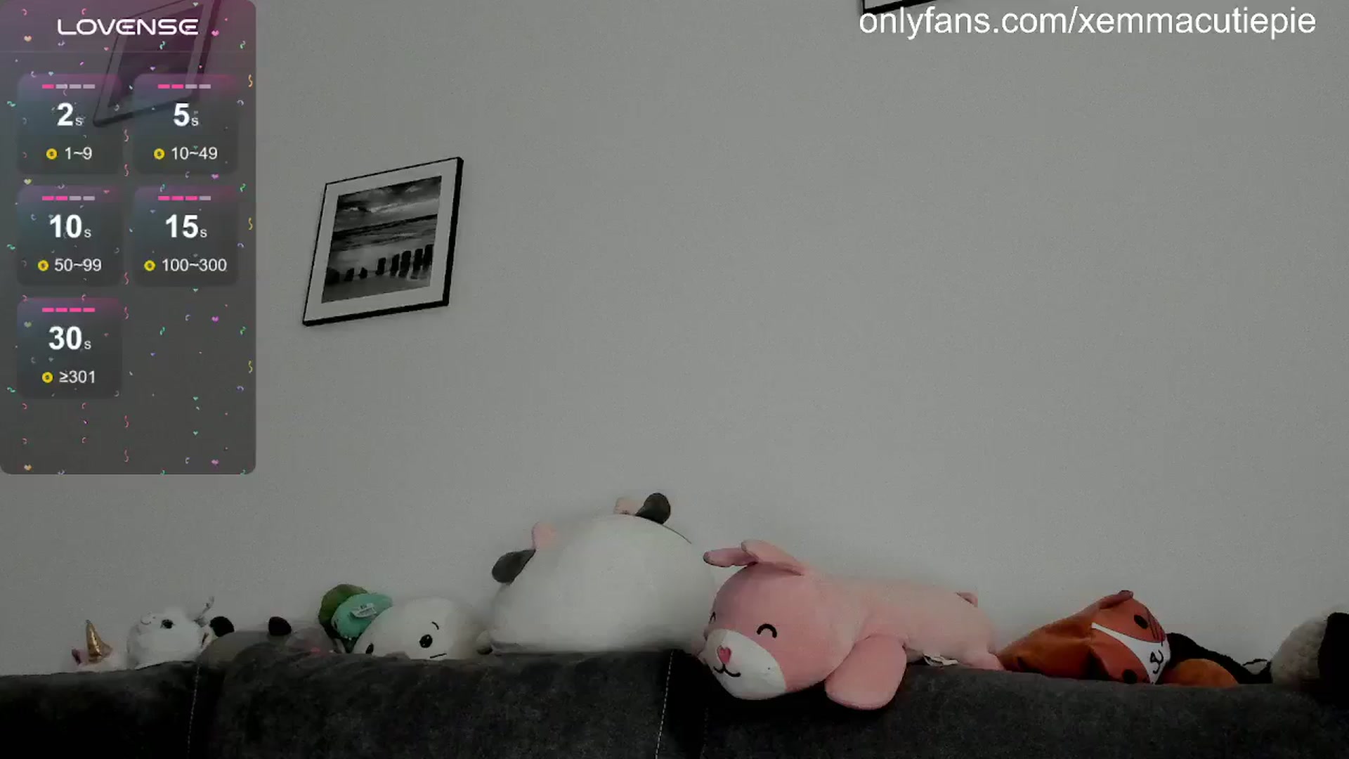 Gallery image thumbnail from EmmaCutiePie's myfreecams stream on, 06/25/2024, 16:39 image 1 of 20