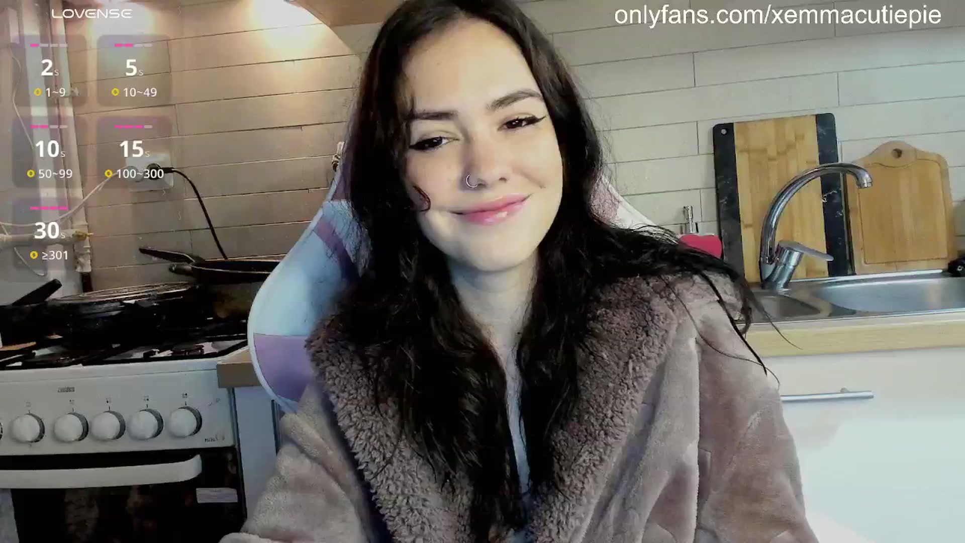 Gallery image thumbnail from EmmaCutiePie's myfreecams stream on, 11/16/2024, 15:25 image 9 of 20