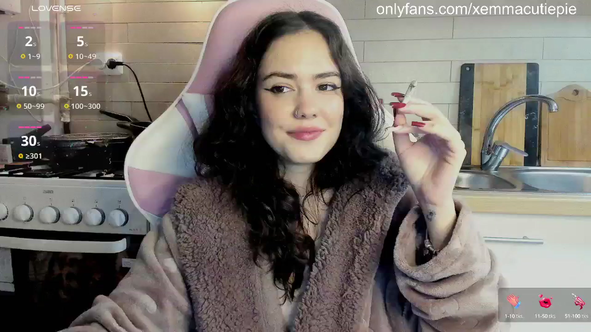 Gallery image thumbnail from EmmaCutiePie's myfreecams stream on, 11/16/2024, 16:40 image 20 of 20
