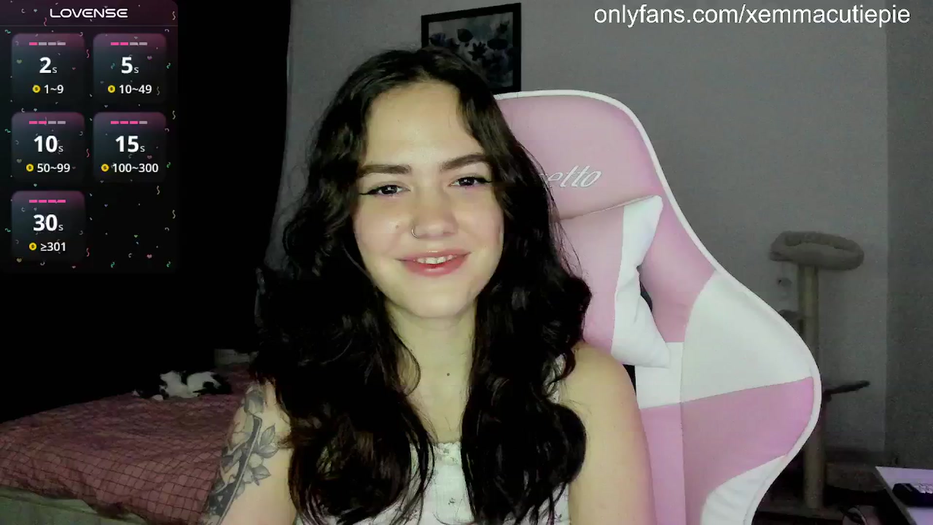 Gallery image thumbnail from EmmaCutiePie's myfreecams stream on, 11/20/2024, 15:49 image 8 of 20
