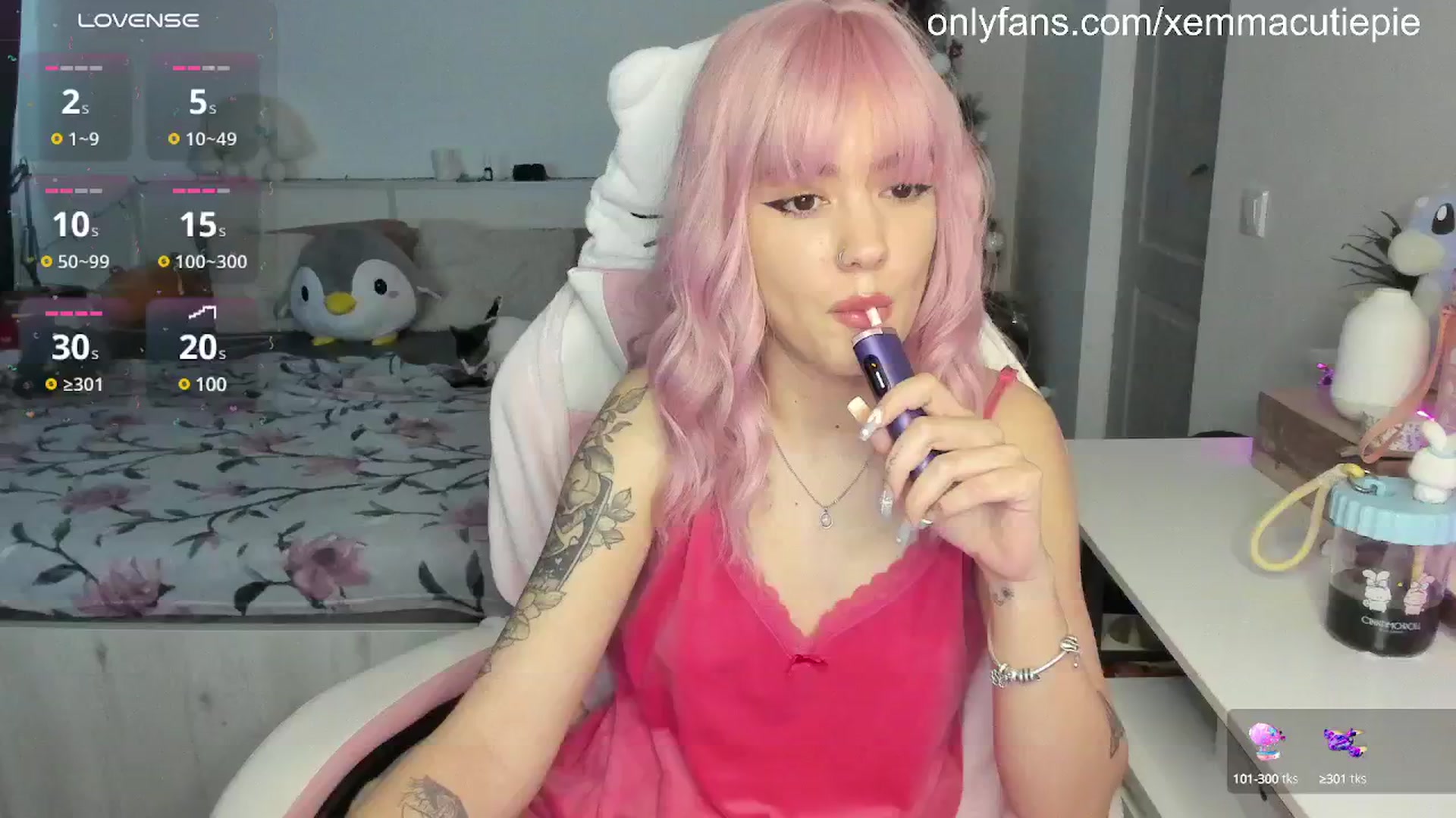 Gallery image thumbnail from EmmaCutiePie's myfreecams stream on, 01/11/2025, 15:39 image 2 of 20