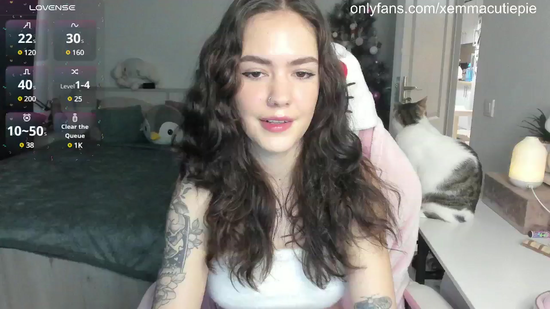 Gallery image thumbnail from EmmaCutiePie's myfreecams stream on, 01/24/2025, 15:36 image 8 of 20