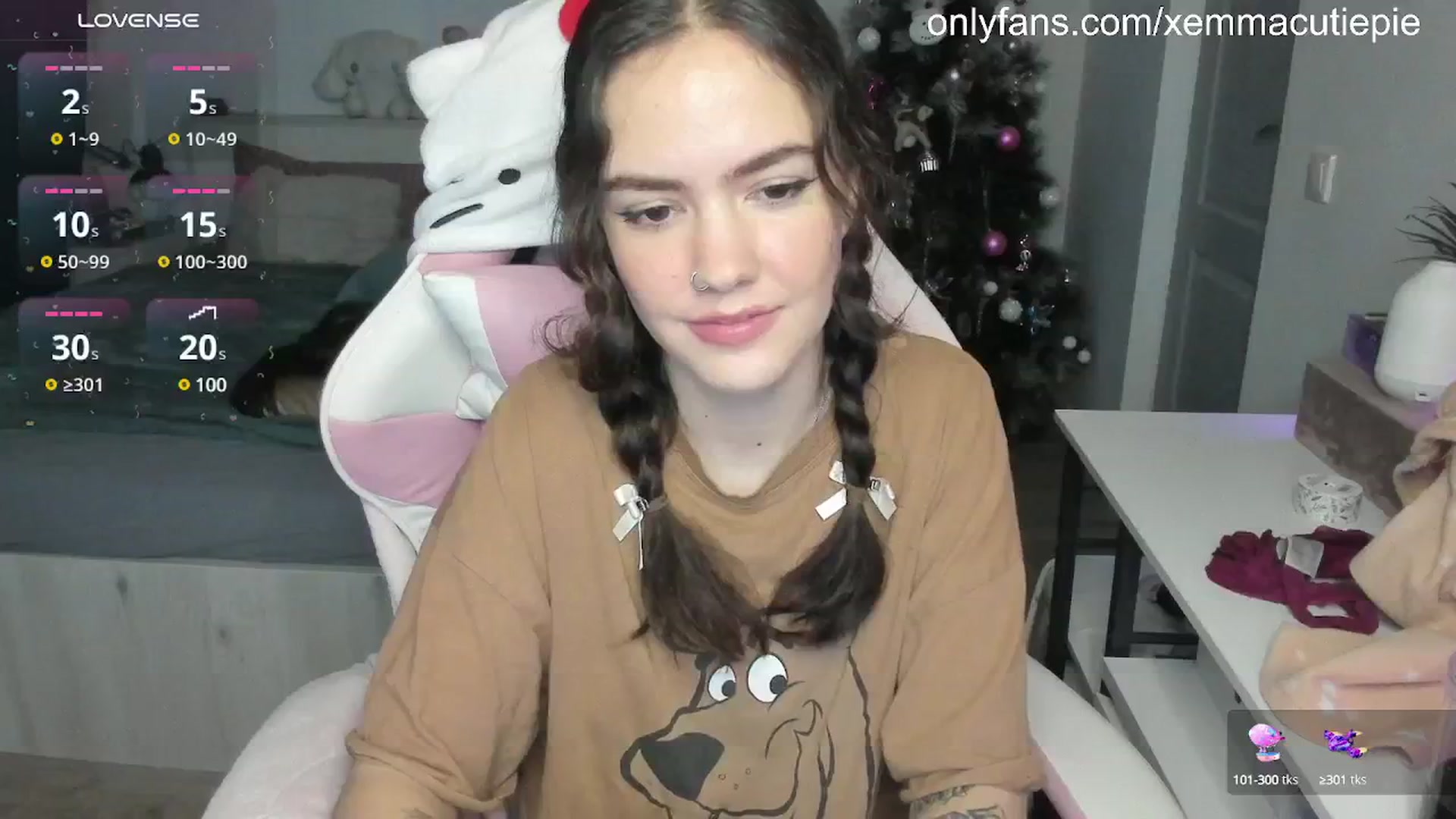 Gallery image thumbnail from EmmaCutiePie's myfreecams stream on, 01/31/2025, 17:18 image 15 of 20