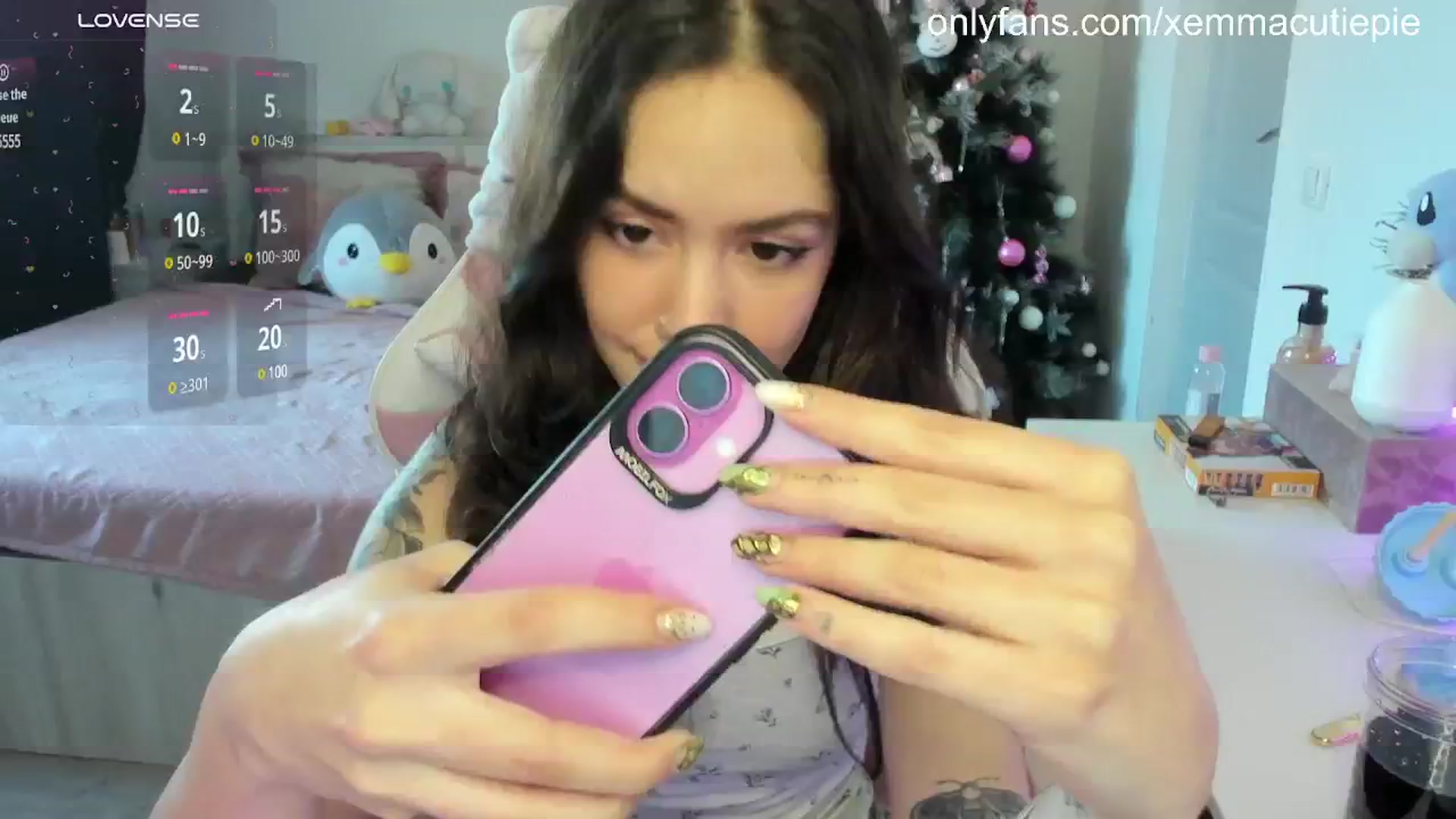Gallery image thumbnail from EmmaCutiePie's myfreecams stream on, 02/09/2025, 17:18 image 7 of 20