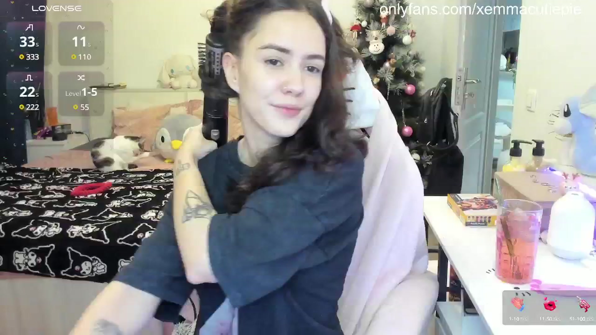 Gallery image thumbnail from EmmaCutiePie's myfreecams stream on, 02/14/2025, 17:14 image 6 of 20