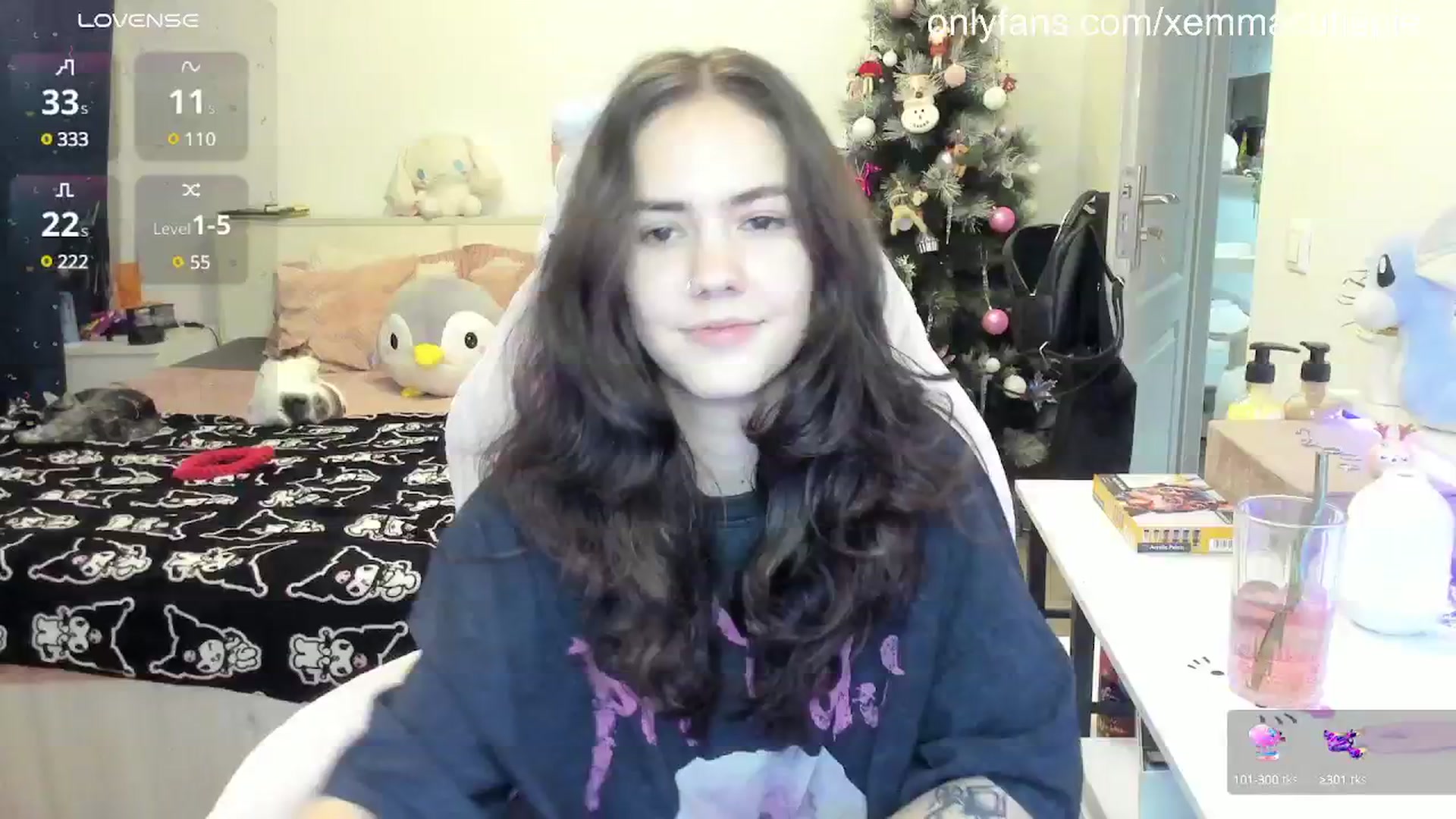 Gallery image thumbnail from EmmaCutiePie's myfreecams stream on, 02/14/2025, 17:14 image 14 of 20