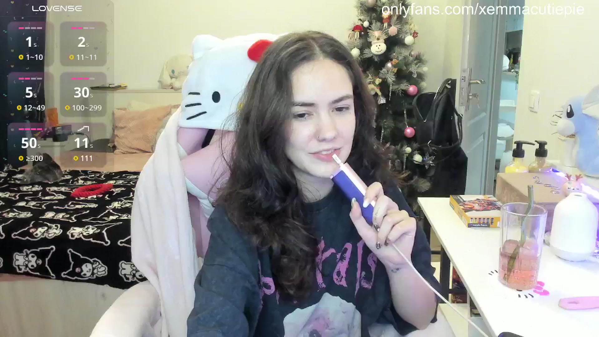 Gallery image thumbnail from EmmaCutiePie's myfreecams stream on, 02/14/2025, 17:14 image 19 of 20
