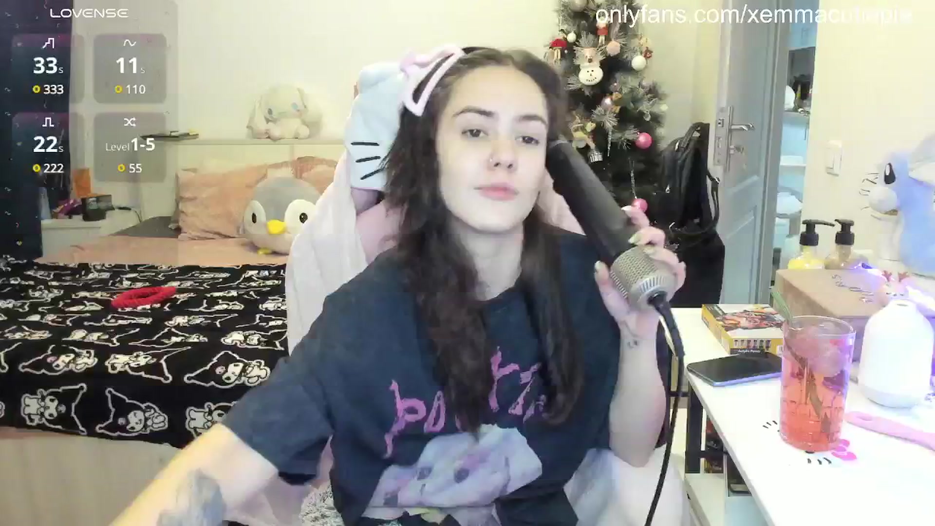 Gallery image thumbnail from EmmaCutiePie's myfreecams stream on, 02/14/2025, 17:14 image 2 of 20