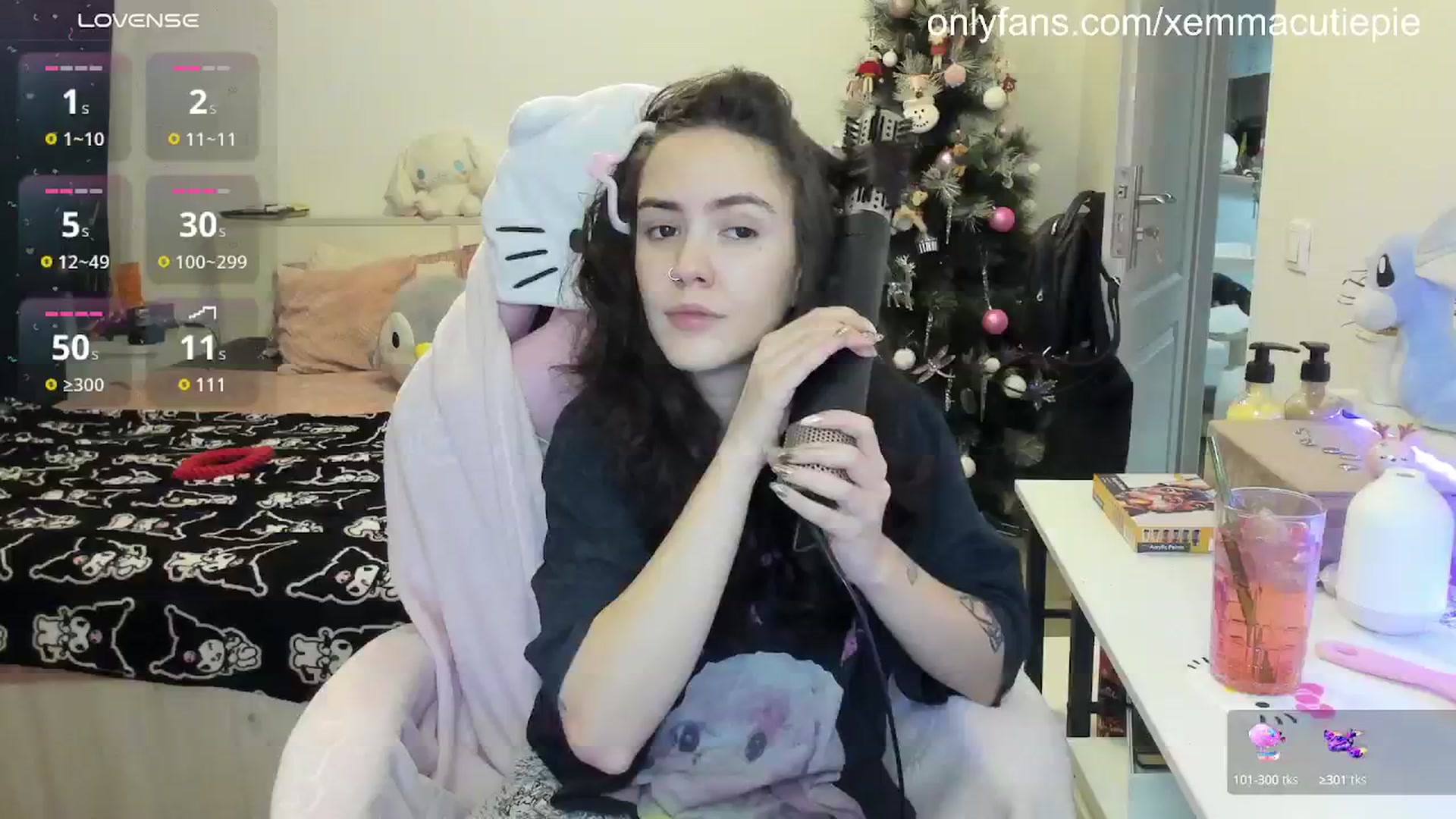 Gallery image thumbnail from EmmaCutiePie's myfreecams stream on, 02/14/2025, 17:14 image 4 of 20