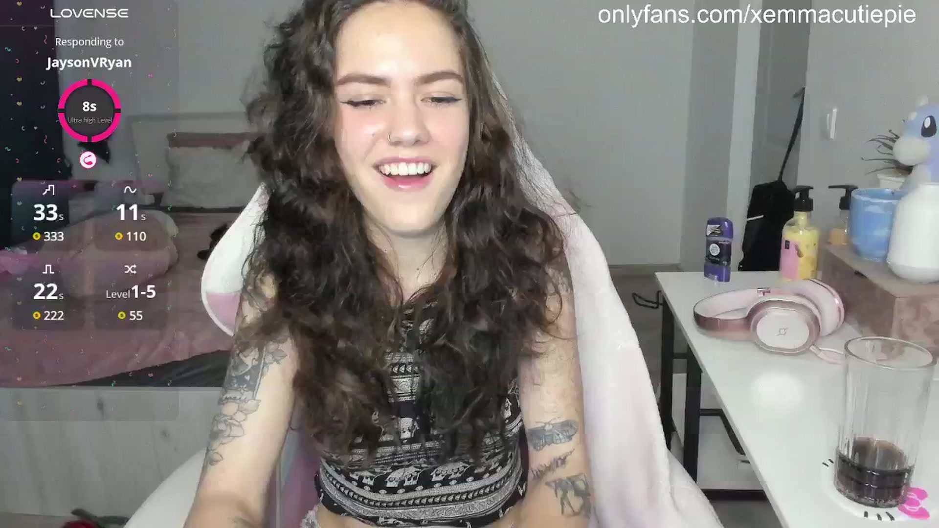 Gallery image thumbnail from EmmaCutiePie's myfreecams stream on, 02/27/2025, 16:55 image 13 of 20