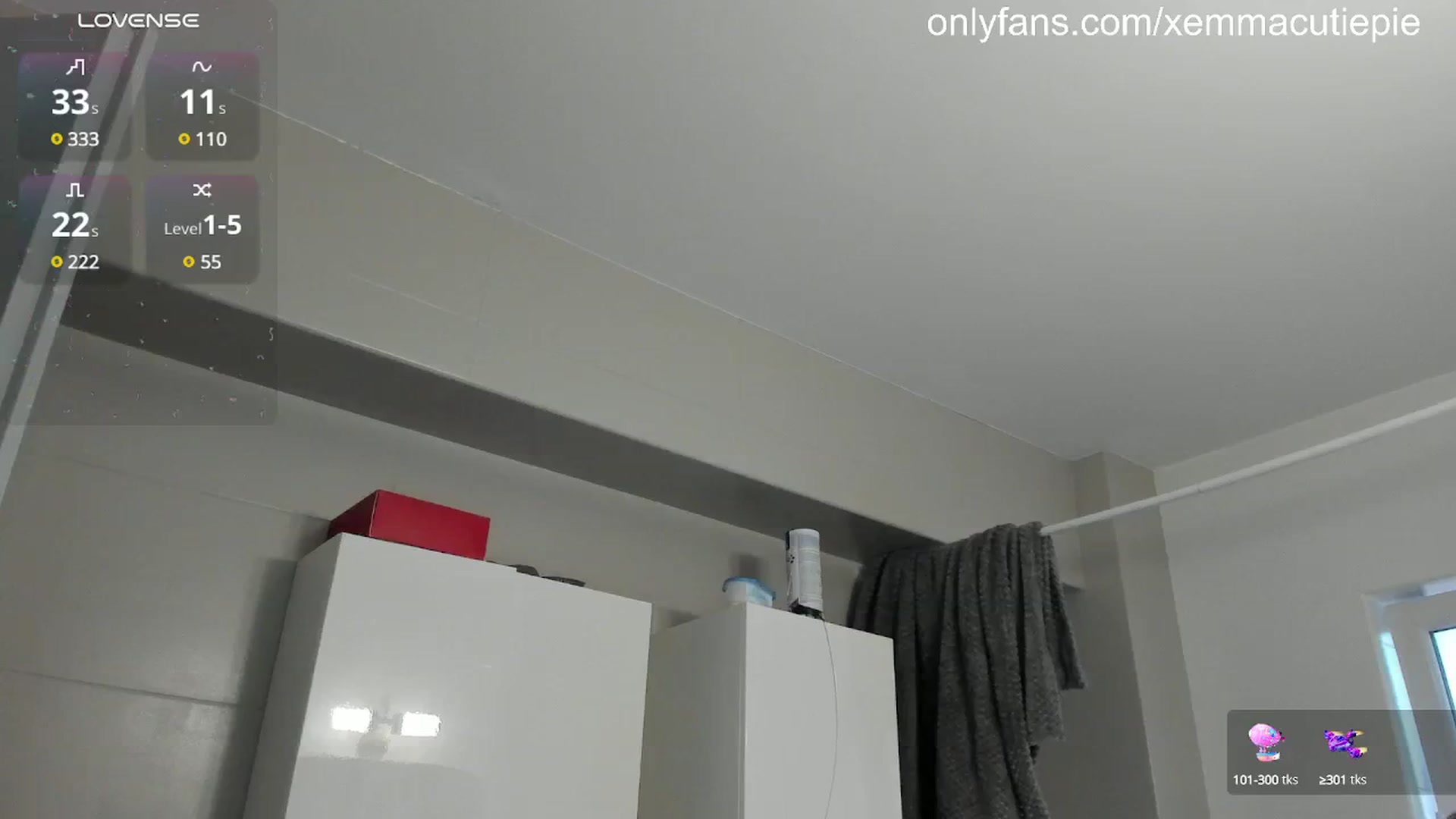 Gallery image thumbnail from EmmaCutiePie's myfreecams stream on, 03/08/2025, 17:11 image 12 of 20