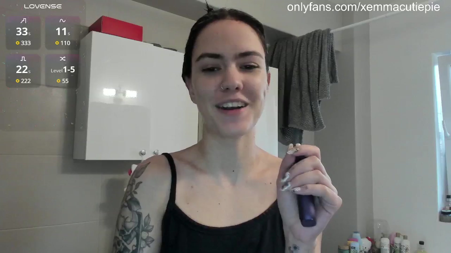 Gallery image thumbnail from EmmaCutiePie's myfreecams stream on, 03/08/2025, 17:11 image 10 of 20