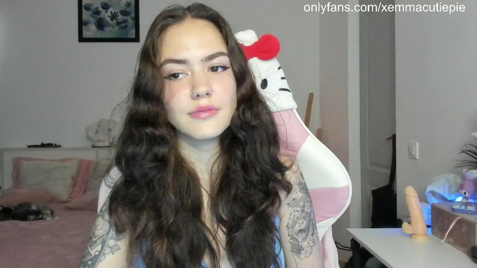 Gallery image thumbnail from EmmaCutiePie's myfreecams stream on, 05/07/2025, 12:14 image 4 of 20