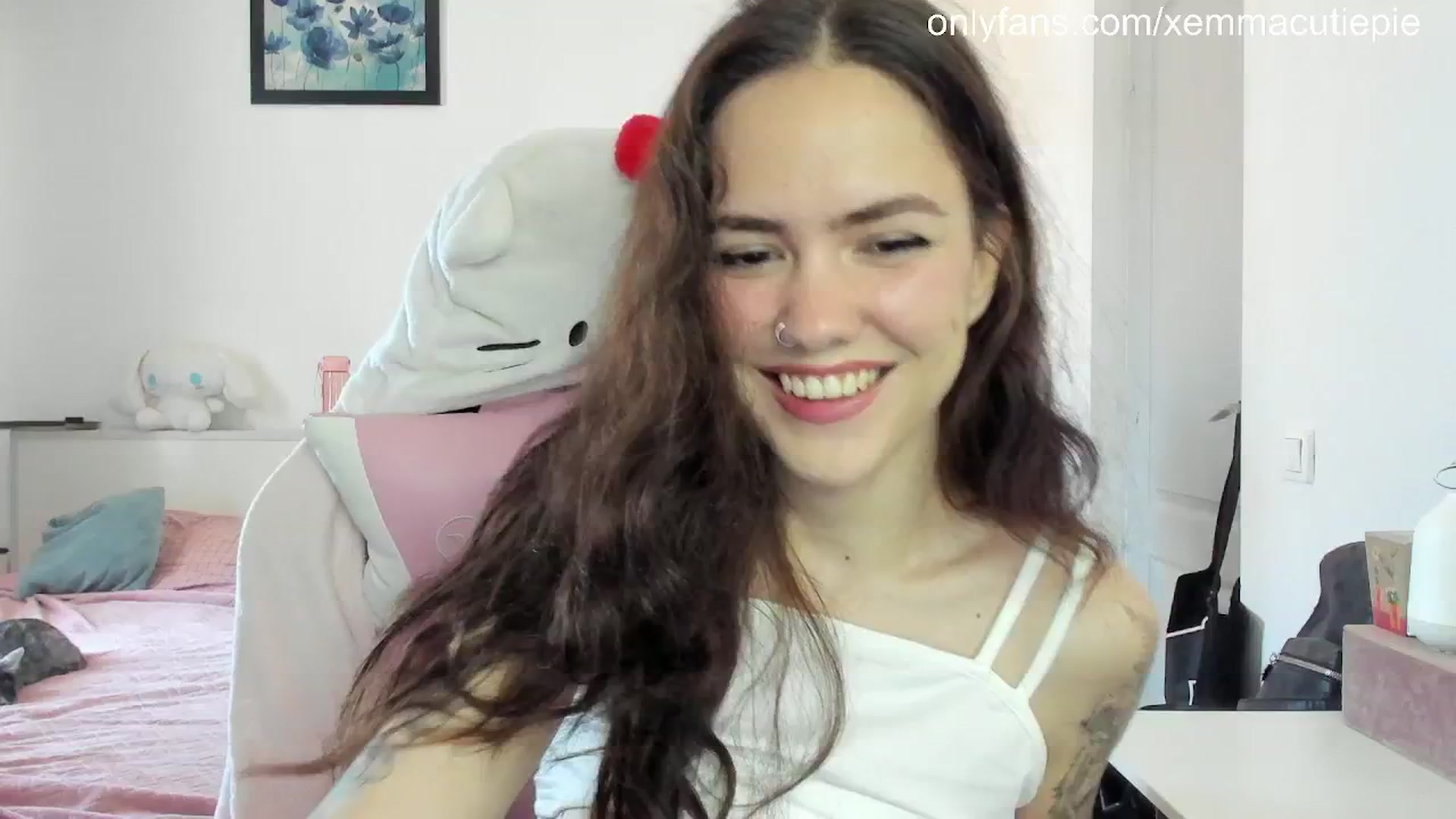 Gallery image thumbnail from EmmaCutiePie's myfreecams stream on, 06/12/2025, 13:57 image 9 of 20