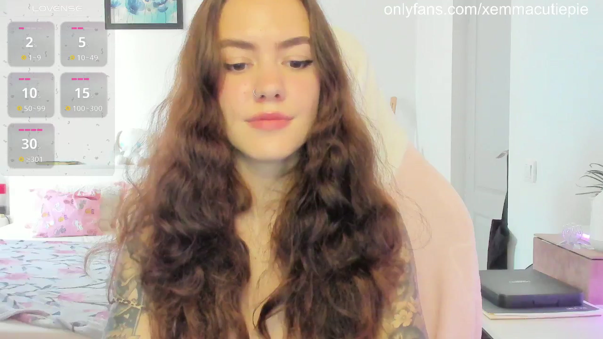 Gallery image thumbnail from EmmaCutiePie's myfreecams stream on, 07/22/2025, 11:33 image 14 of 20