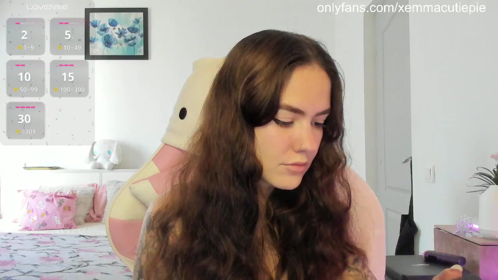 Gallery image thumbnail from EmmaCutiePie's myfreecams stream on, 07/22/2025, 11:33 image 2 of 20