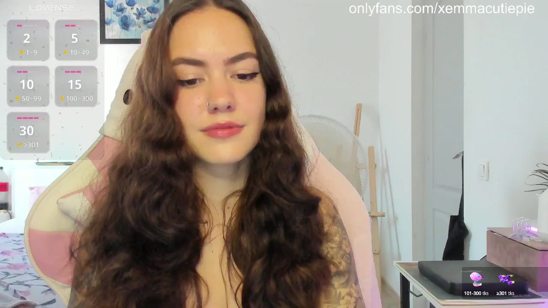 Gallery image thumbnail from EmmaCutiePie's myfreecams stream on, 07/22/2025, 11:33 image 7 of 20