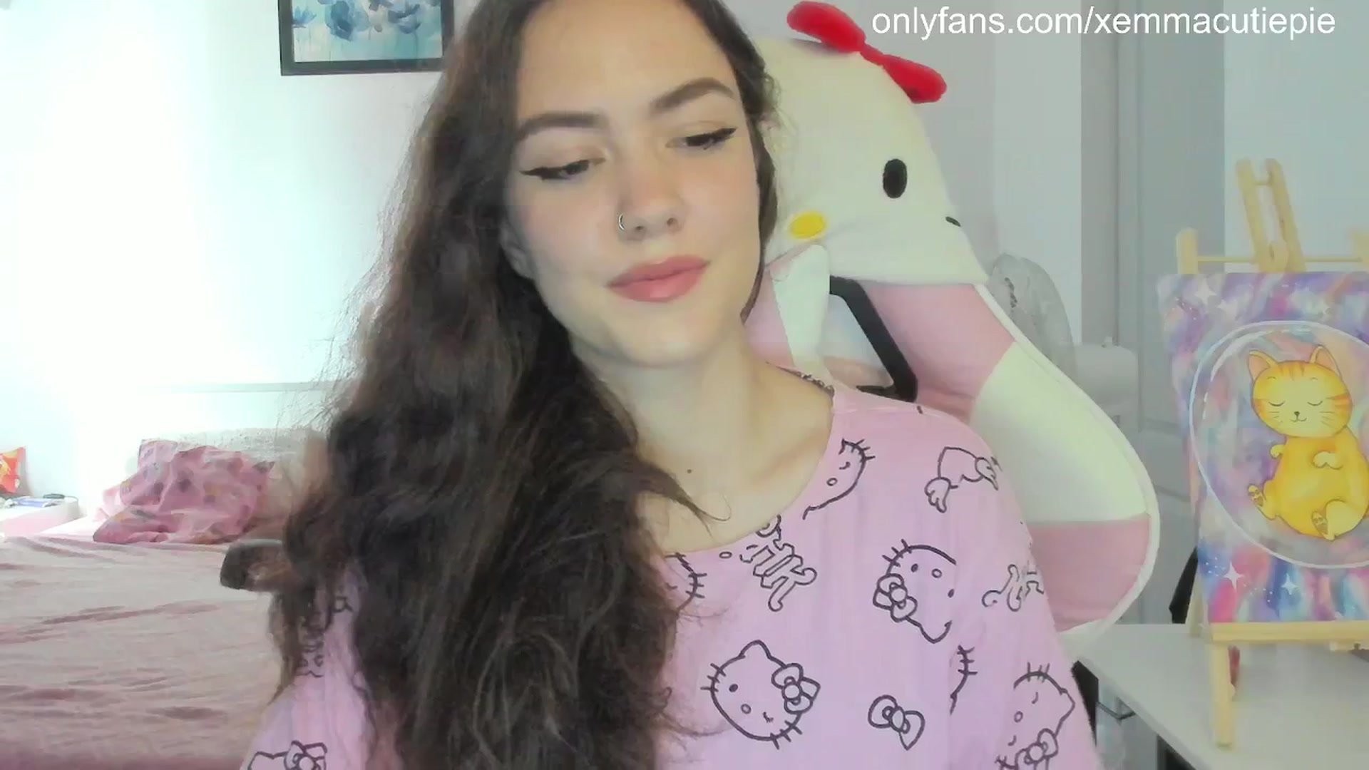 Gallery image thumbnail from EmmaCutiePie's myfreecams stream on, 08/07/2025, 10:29 image 20 of 20