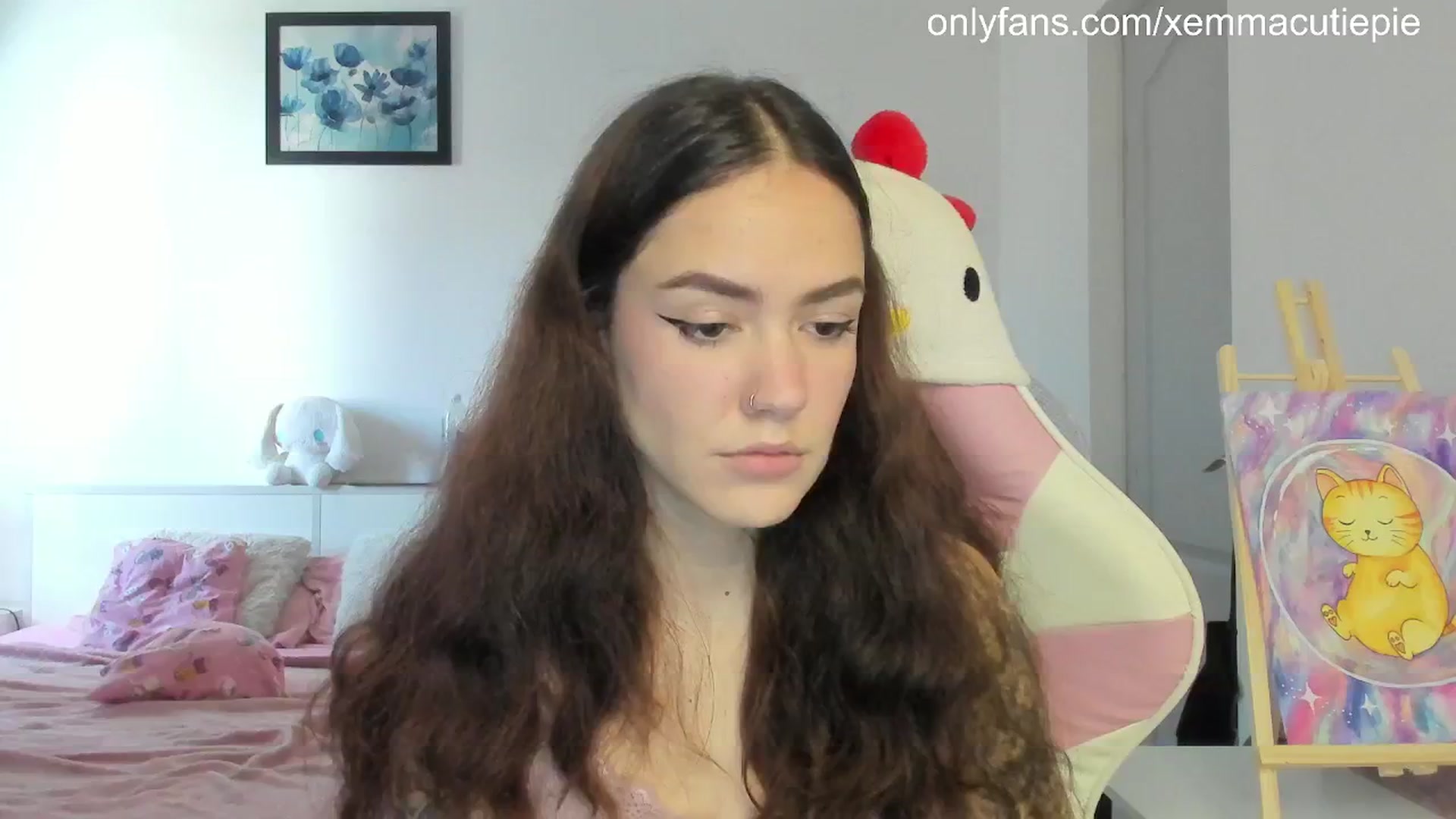 Gallery image thumbnail from EmmaCutiePie's myfreecams stream on, 08/08/2025, 09:48 image 3 of 20