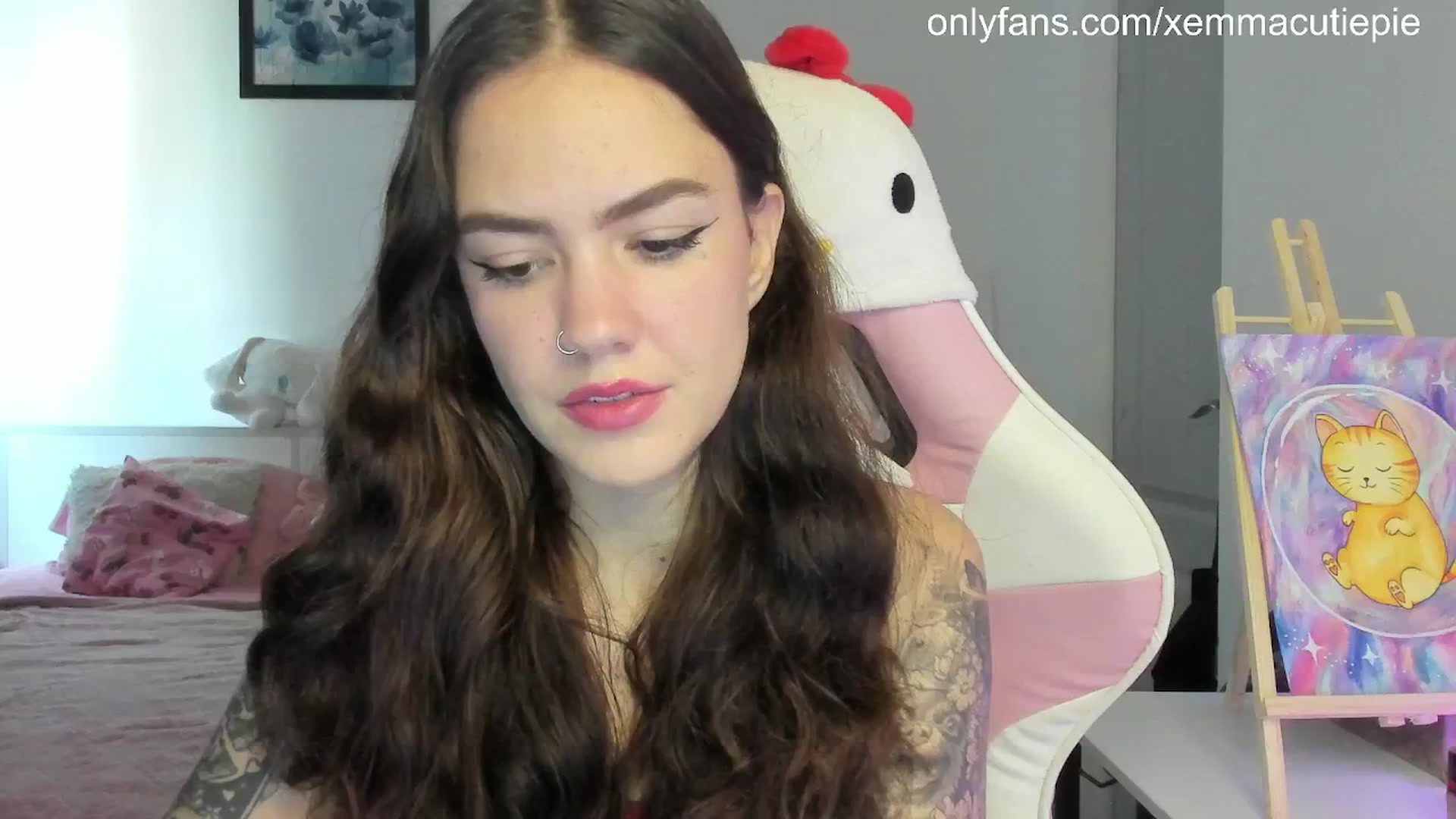 Gallery image thumbnail from EmmaCutiePie's myfreecams stream on, 08/09/2025, 10:31 image 7 of 20