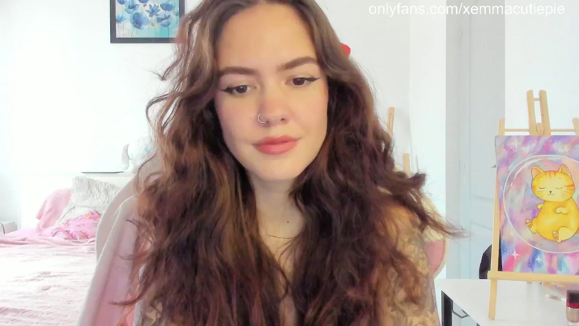 Gallery image thumbnail from EmmaCutiePie's myfreecams stream on, 08/12/2025, 14:37 image 5 of 20