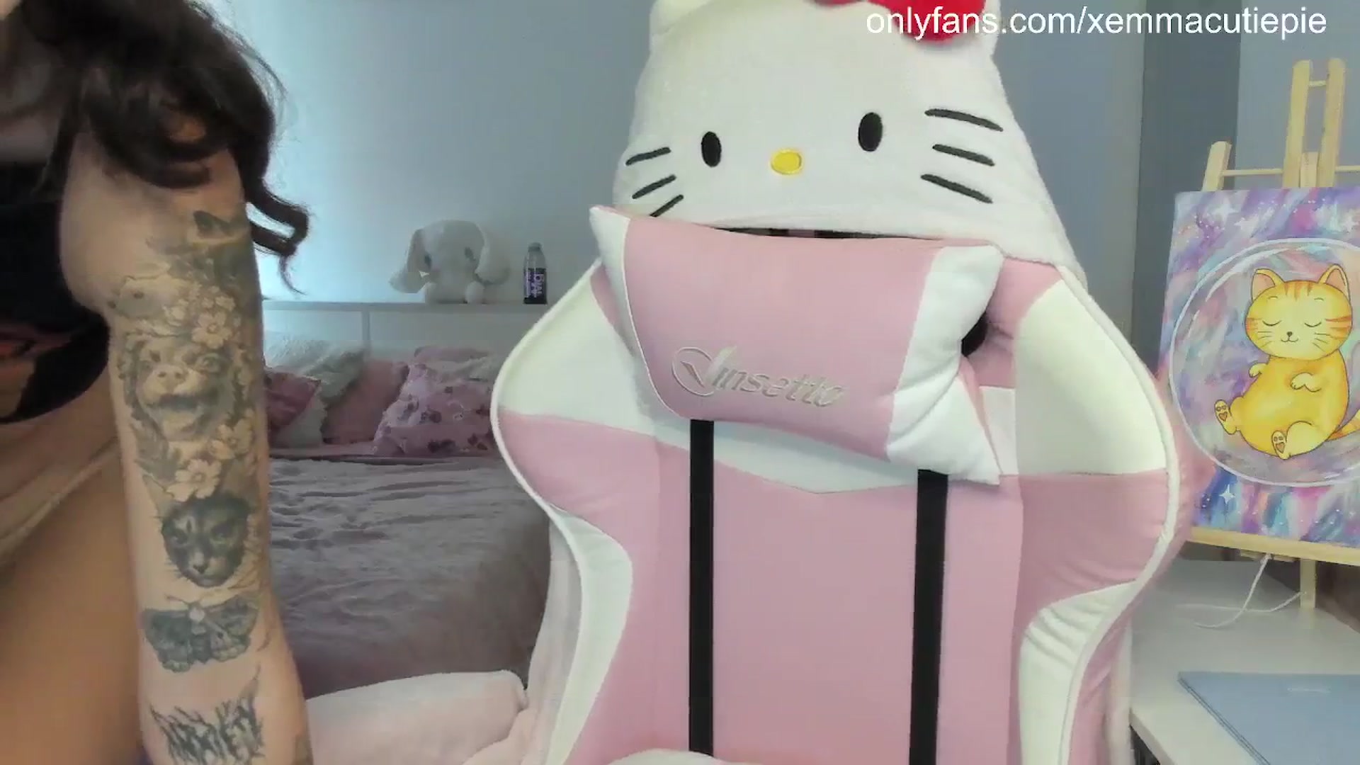 Gallery image thumbnail from EmmaCutiePie's myfreecams stream on, 09/01/2025, 14:28 image 10 of 20