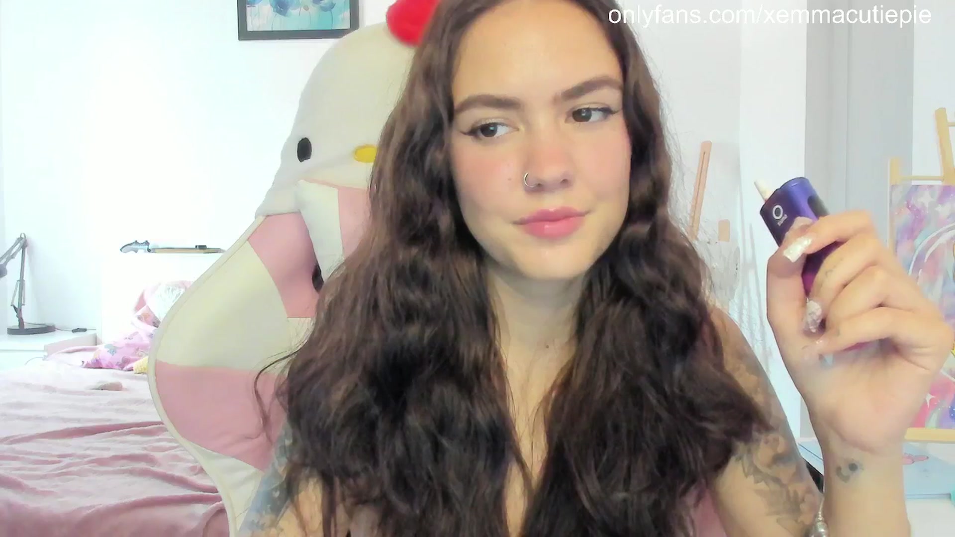 Gallery image thumbnail from EmmaCutiePie's myfreecams stream on, 09/05/2025, 14:00 image 12 of 20
