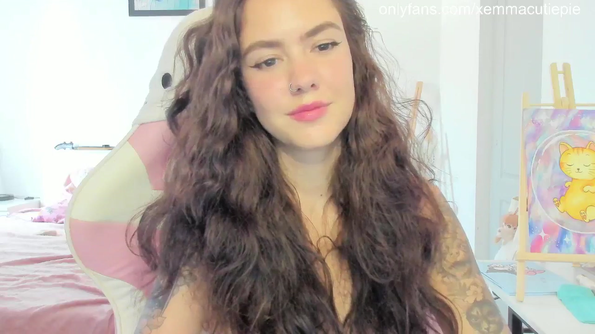 Gallery image thumbnail from EmmaCutiePie's myfreecams stream on, 09/05/2025, 14:00 image 19 of 20