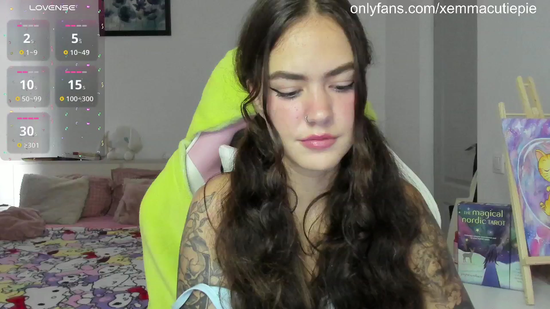 Gallery image thumbnail from EmmaCutiePie's myfreecams stream on, 09/29/2025, 11:28 image 3 of 20