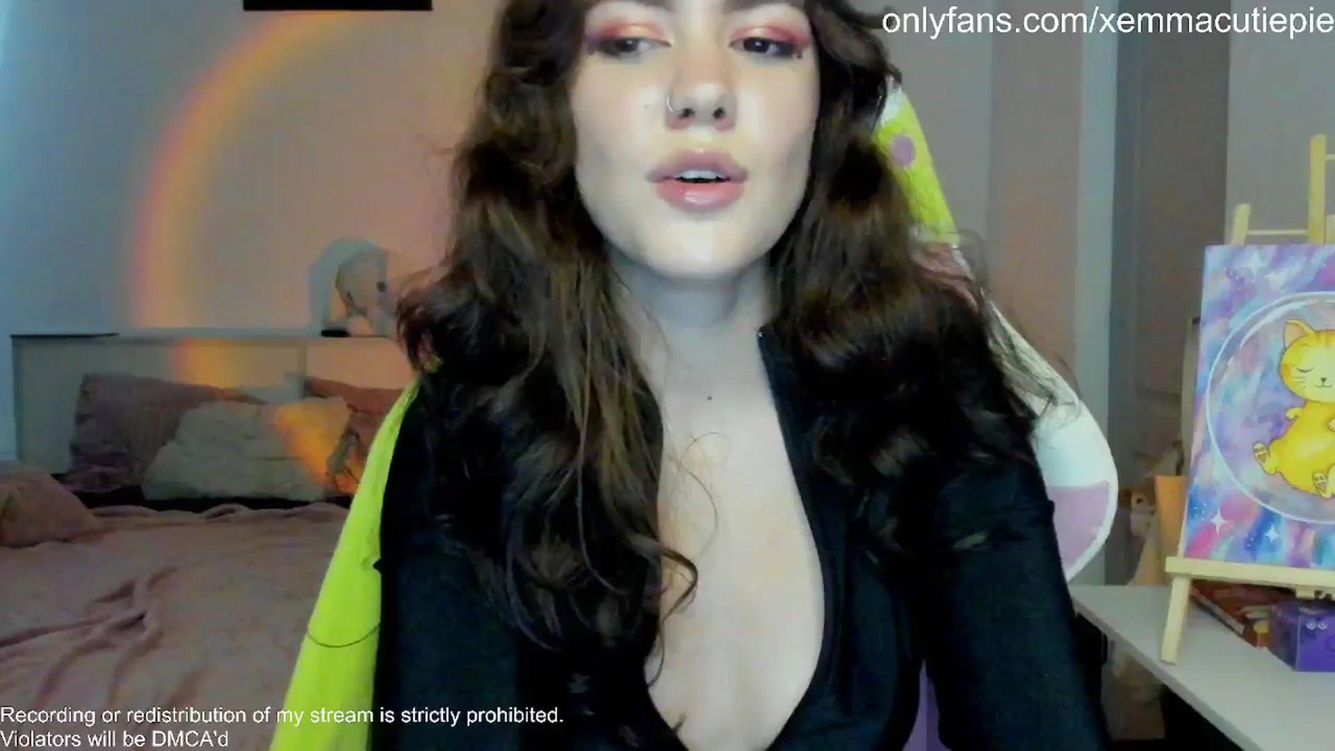 Gallery image thumbnail from EmmaCutiePie's myfreecams stream on, 10/22/2025, 13:36 image 1 of 20