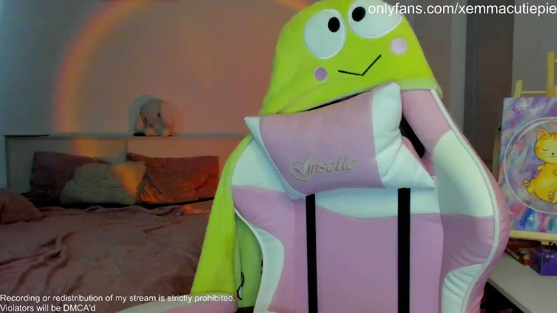 Gallery image thumbnail from EmmaCutiePie's myfreecams stream on, 10/22/2025, 13:36 image 6 of 20